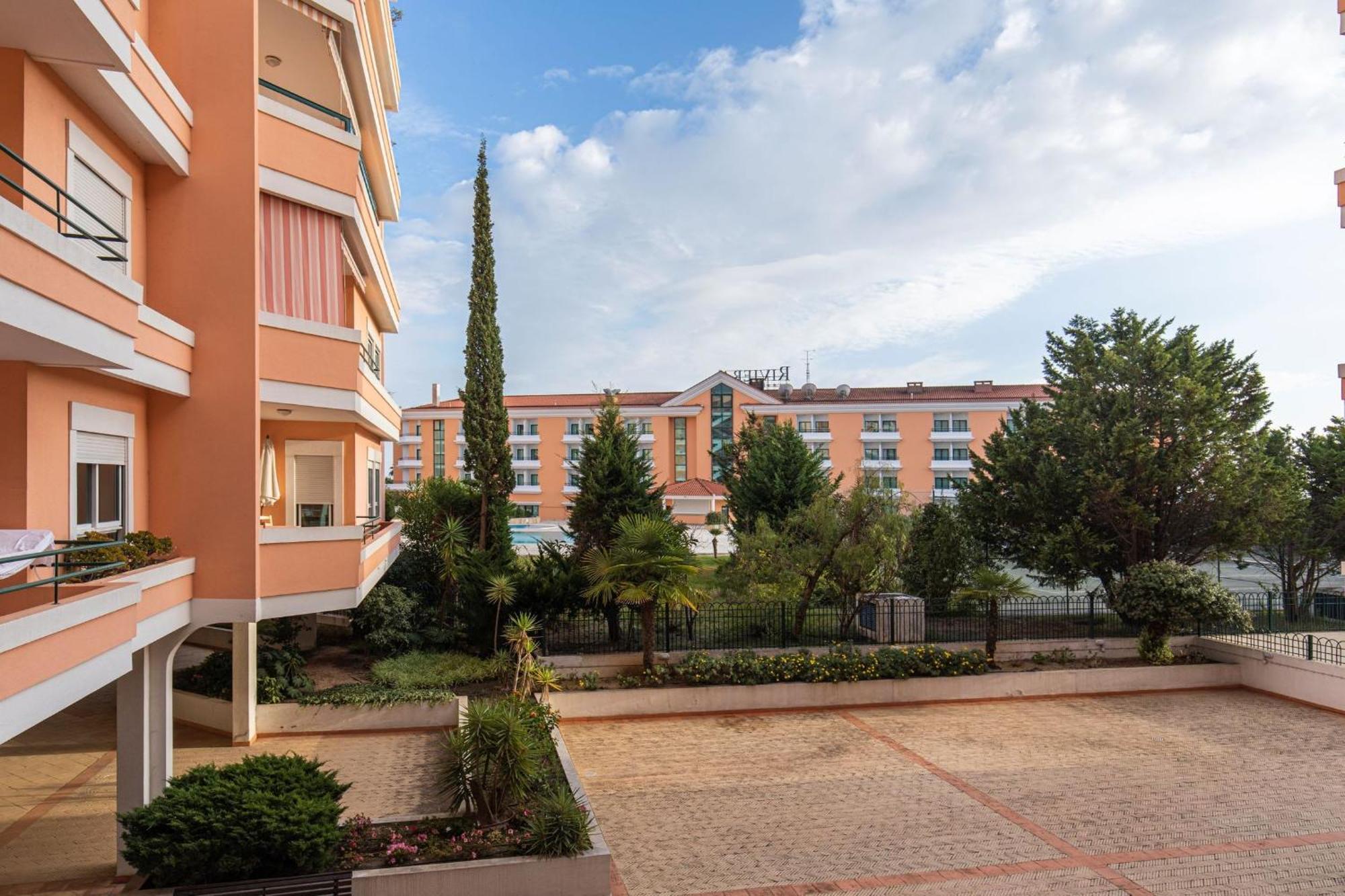 Deluxe 2Bdr Apartment In Carcavelos By Lovelystay المظهر الخارجي الصورة