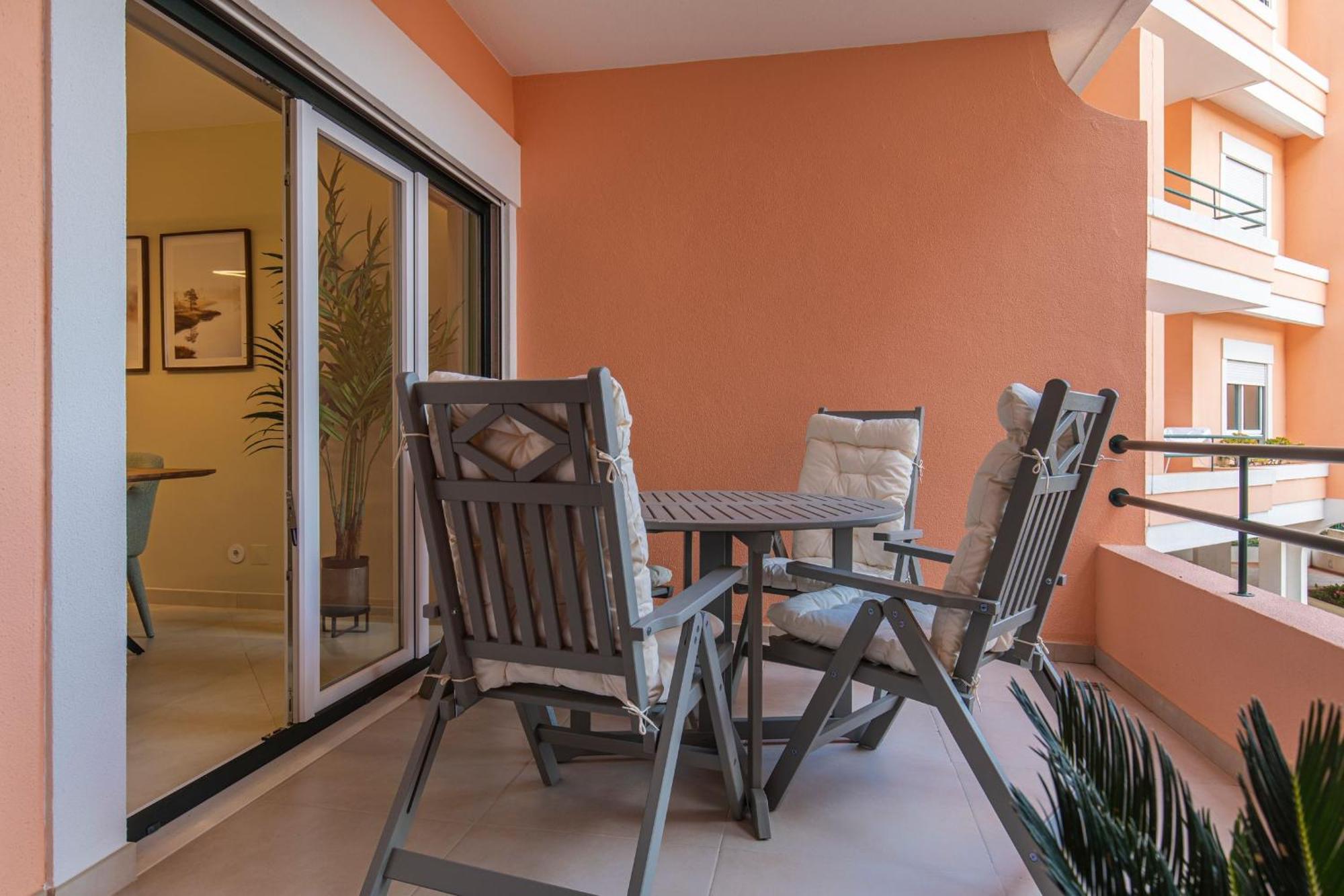 Deluxe 2Bdr Apartment In Carcavelos By Lovelystay المظهر الخارجي الصورة